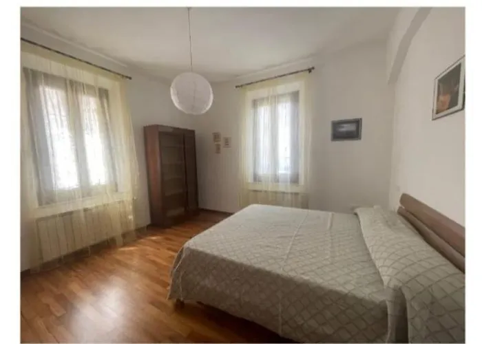 In Centro A * 西尼加利亚